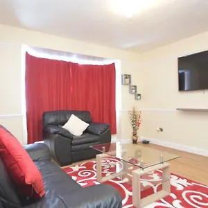Casa de Férias Four Bedroom Townhouse 12 Minutes Walk To Excel Exhibition Centre