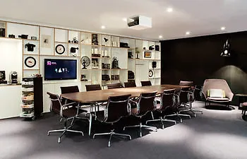 Citizenm Tower Of London Hotel 4*,